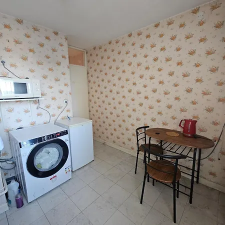 Chez Particulier Proche De Commodites *